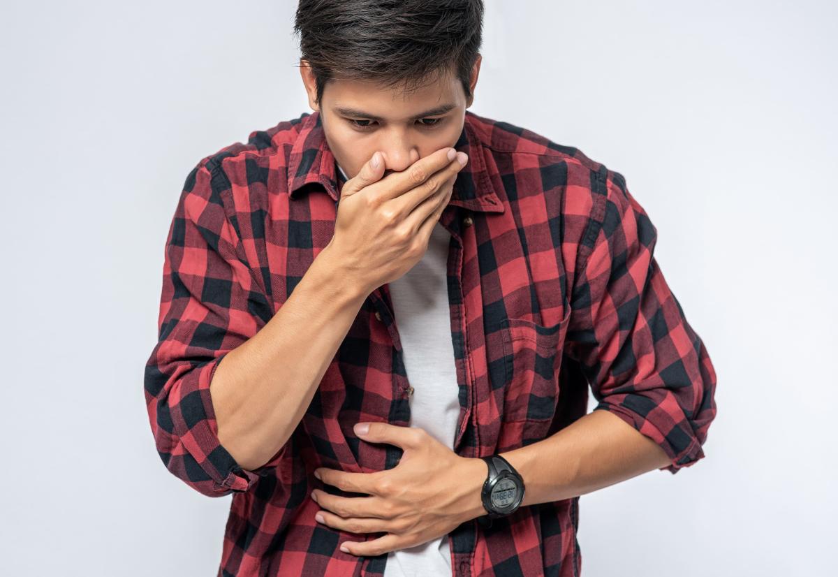 Qué es la emetofobia (miedo a vomitar): causas, síntomas y tratamiento