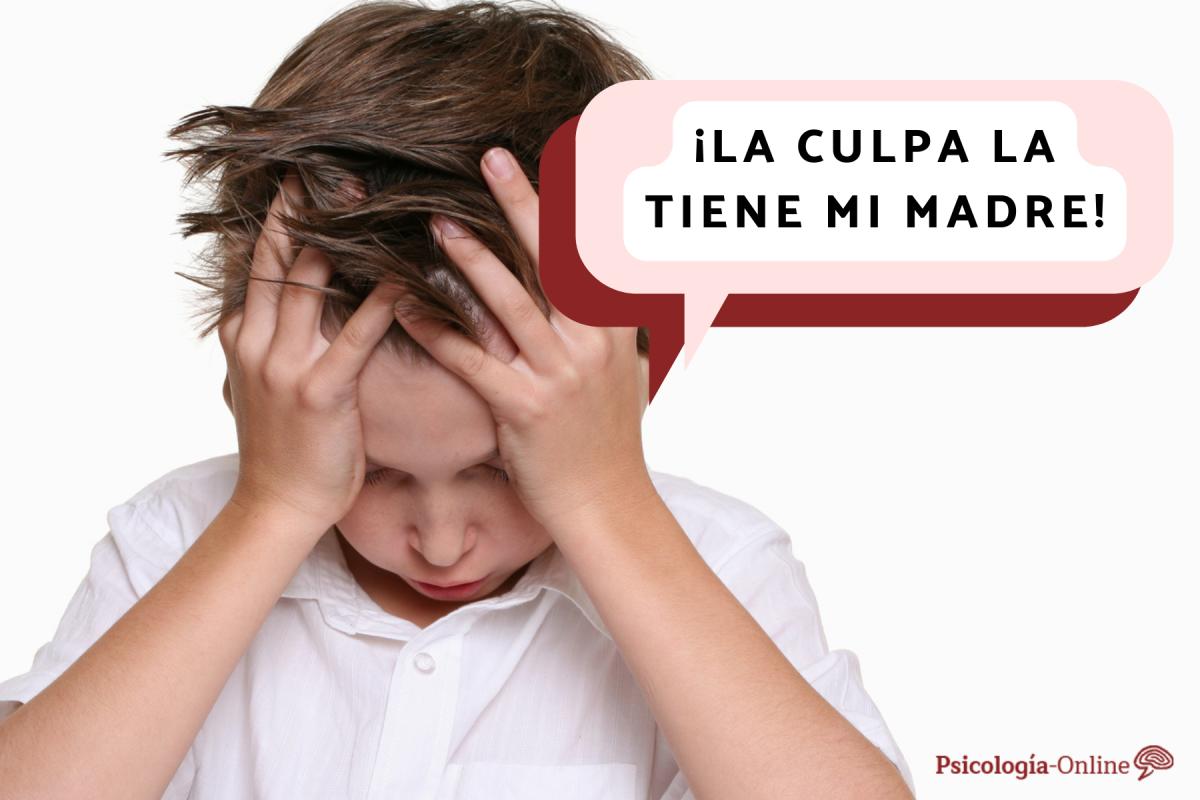Por qué mi hijo me culpa de todo y qué hacer