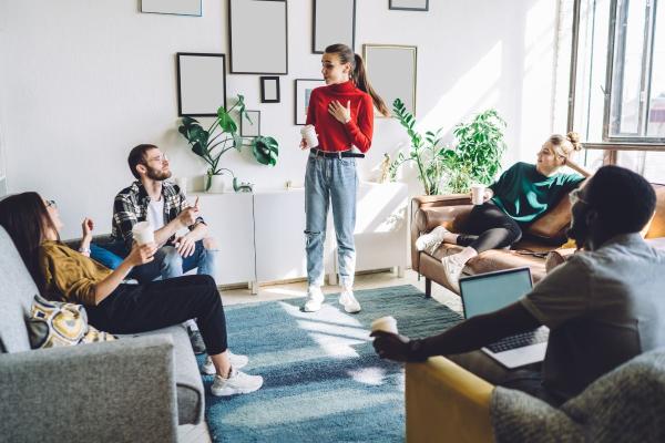 Dinámicas de grupo para motivar y unir al equipo - Historias que nos unen