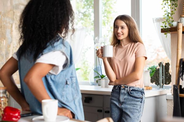Qué hacer cuando confías en alguien y te traiciona - Habla de lo que pasó (pero elige bien a quién)