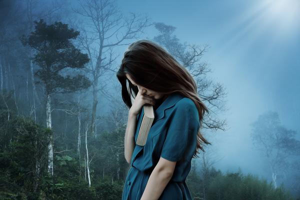 Qué es la disociación emocional: síntomas, causas y ejemplos - Síntomas de la disociación emocional