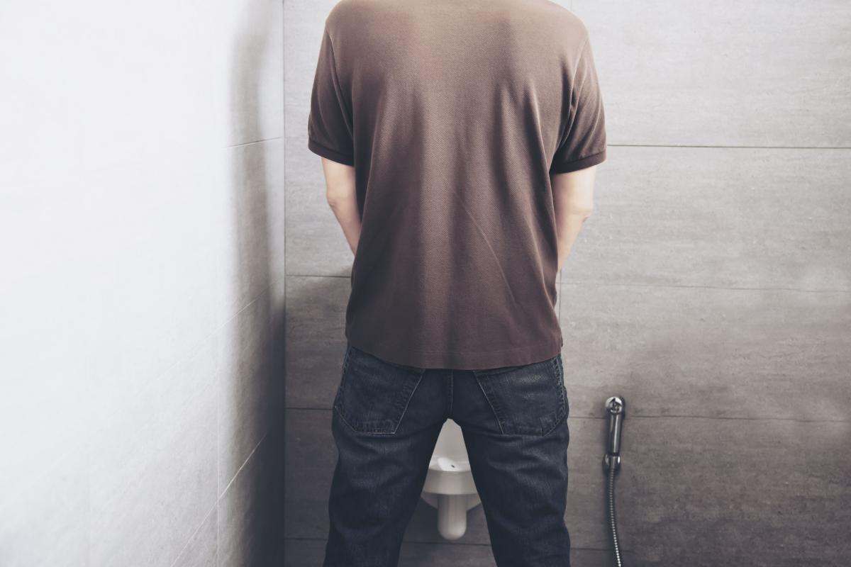 Paruresis o síndrome de la vejiga tímida: qué es, síntomas, causas y tratamiento