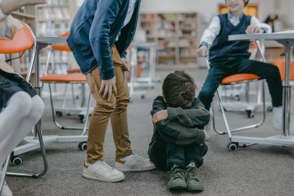 Discriminación por apariencia física: qué es, tipos de discriminación y consecuencias - Ejemplos de discriminación por apariencia física