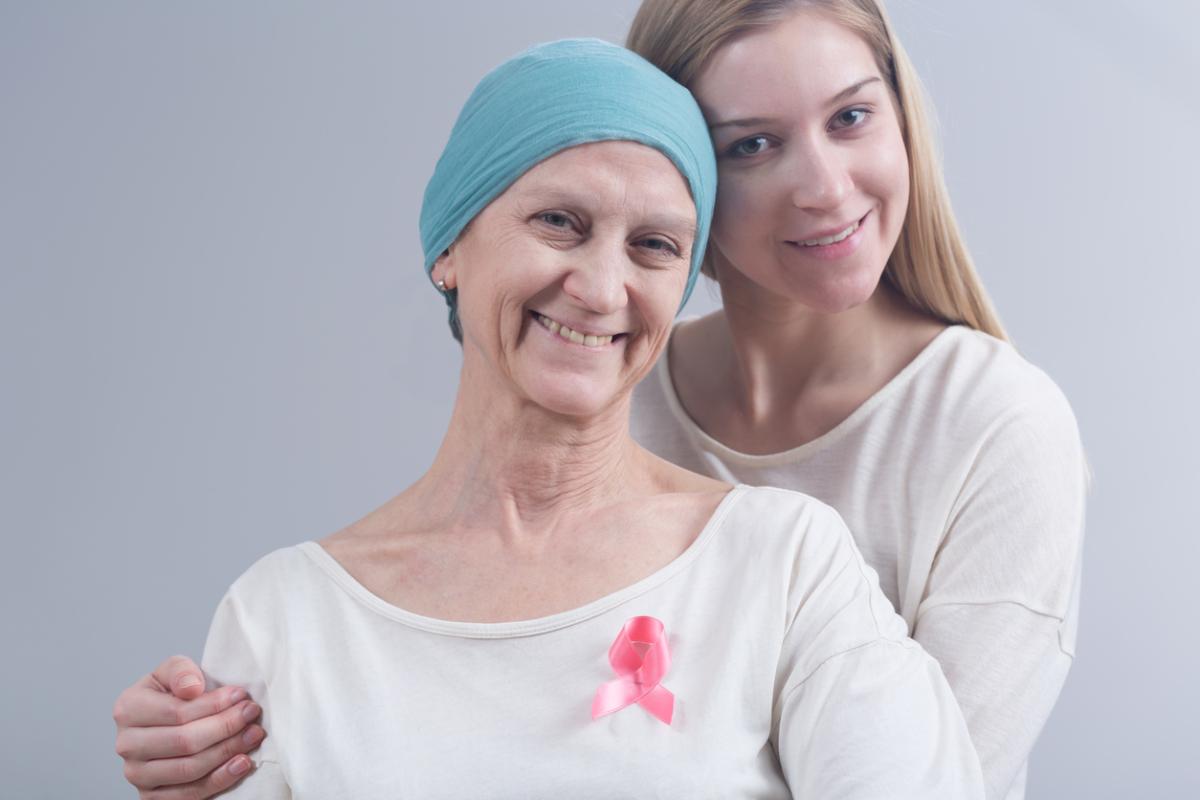 Mi madre tiene cáncer: ¿cómo puedo ayudarla?