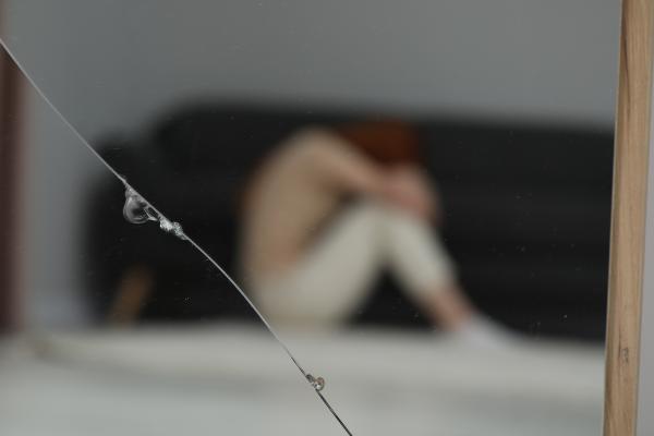 ¿Una persona con TLP puede vivir sola? - Causas del Trastorno Límite de la Personalidad o TLP