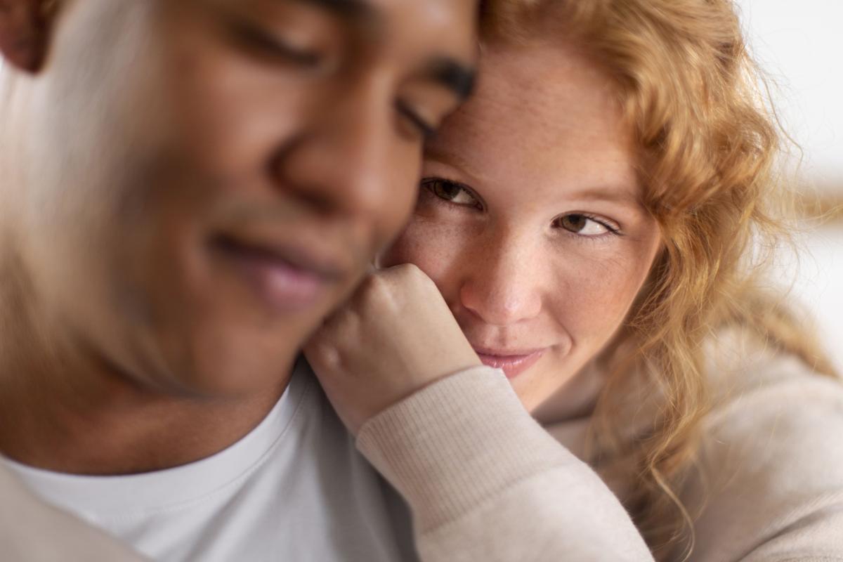 ¿Puedo superar la dependencia emocional y seguir a su lado?