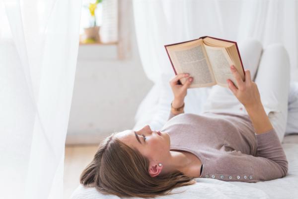 15 Ejercicios para ejercitar la atención plena - 9. Leer más