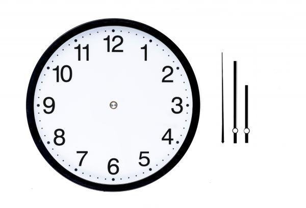 Ejercicios de estimulación cognitiva para adultos - Dibuja un reloj