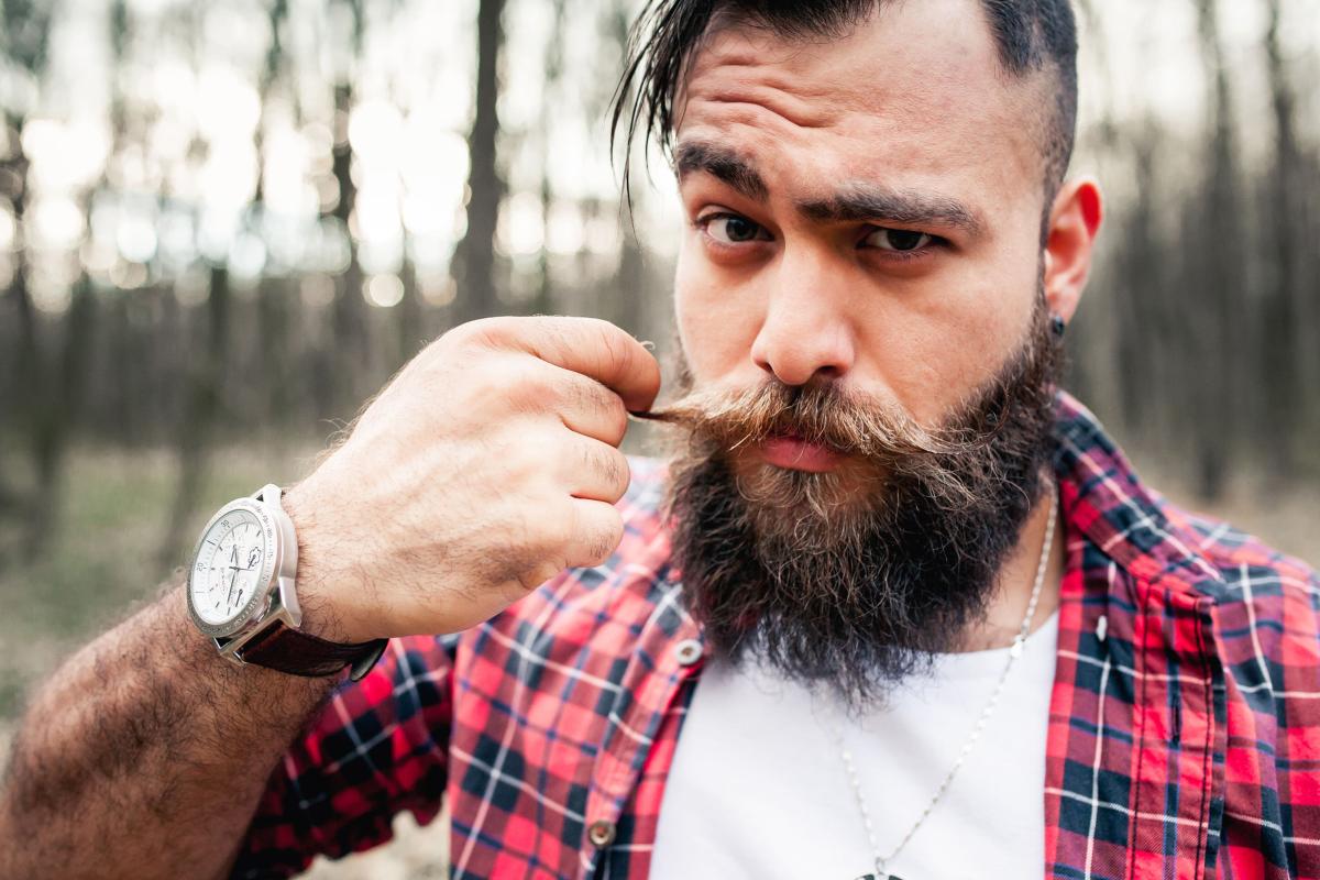 Qué es la pogonofilia (atracción por las barbas), causas y cómo identificarla