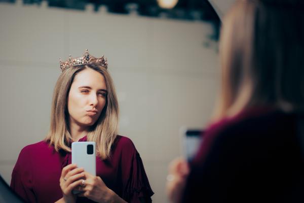 Mujer narcisista: rasgos y personalidad  - ¿Qué es el narcisismo?