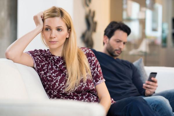 ¿Por qué mi pareja me hace sentir insegura y qué hacer? - ¿Qué hacer si mi pareja me hace sentir insegura?