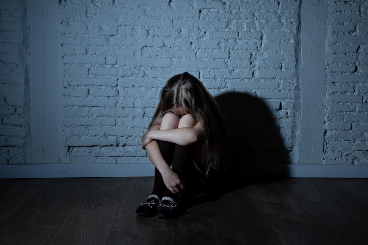Trauma complejo: qué es, síntomas, criterios y tratamiento