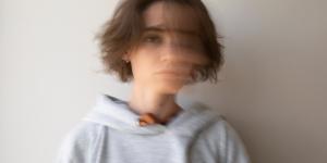 Trastorno de identidad disociativo: qué es, síntomas, causas y tratamiento