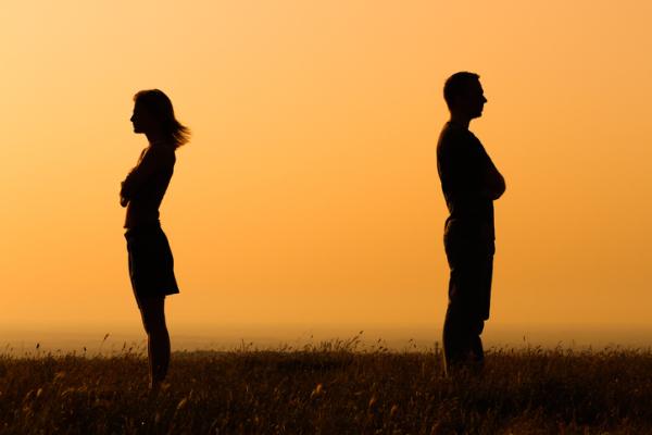 Me dice que me quiere pero no me siento querida: ¿qué hacer? - 5 razones por las que dice que te quiere pero no te lo demuestra