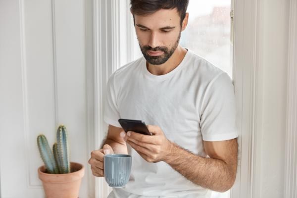 ¿Un hombre con novia puede enamorarse de otra? - ¿Cómo actúa un hombre cuando le gusta otra mujer?