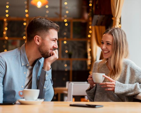 ¿Un hombre con novia puede enamorarse de otra?