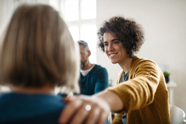Frases de una mujer fuerte y segura - Ser sensible no me hace débil, me hace humana