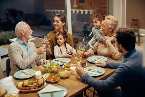 La familia de tu pareja no es tu familia: ¿por qué es importante recordarlo?