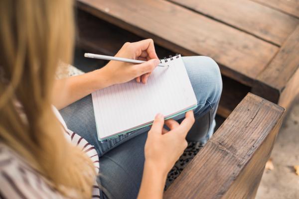 10 dinámicas de inteligencia emocional para adultos - Cartas de autocompasión