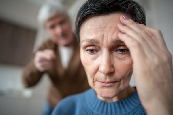 10 características de un narcisista: cómo identificarlo, protegerte y manejar la situación - Relaciones superficiales o utilitarias