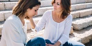 ¿Por qué mi madre me trata diferente a mis hermanos y qué hacer?