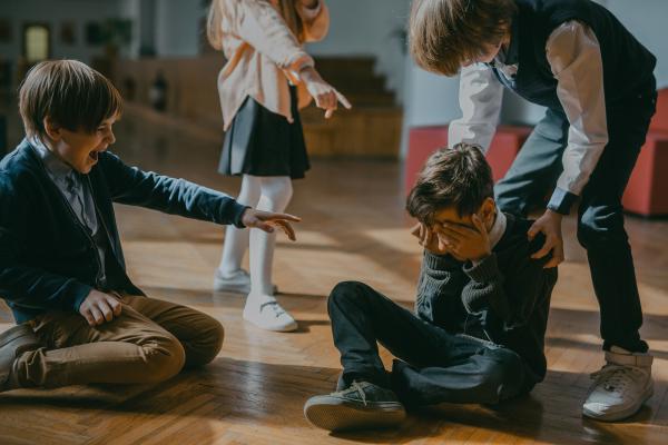 Cómo prevenir el bullying - Qué es el bullying