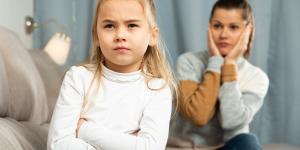 Mi pareja no me da mi lugar ante sus hijos: ¿qué hacer?