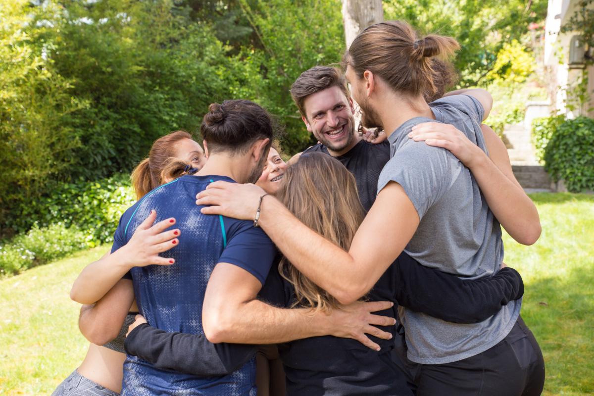 Qué es una red de apoyo emocional y cómo crearla