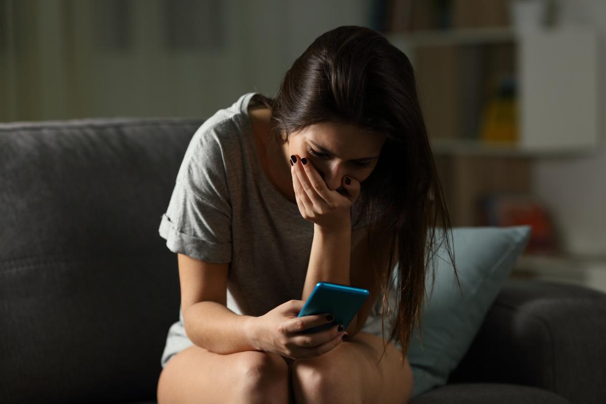 Qué es el ciberbullying: causas y consecuencias
