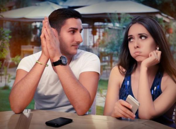 Cómo saber si tu pareja te engaña por redes sociales - Cambios en la privacidad