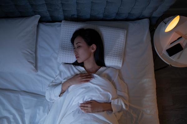 Cómo desconectar la mente para dormir - 4. Establece una rutina relajante
