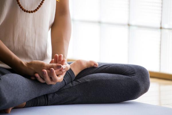 Reactividad emocional: causas, síntomas y estrategias de control - Técnicas para regular las emociones de forma saludable