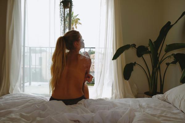 Qué significa despertarse siempre a la misma hora - Causas físicas
