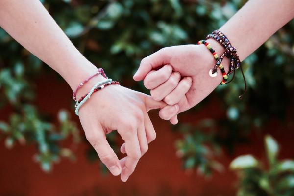 Homem casado pode ter amigas? - Quando uma amizade pode atrapalhar um relacionamento?