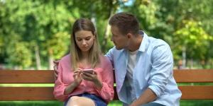Phubbing: o que é e como afeta nossas relações