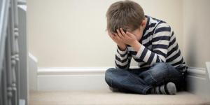 Violência infantil: tipos, causas, consequências e prevenção