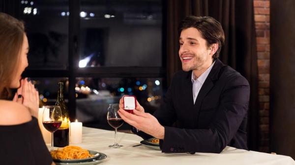 Como pedir em casamento: ideias criativas e especiais